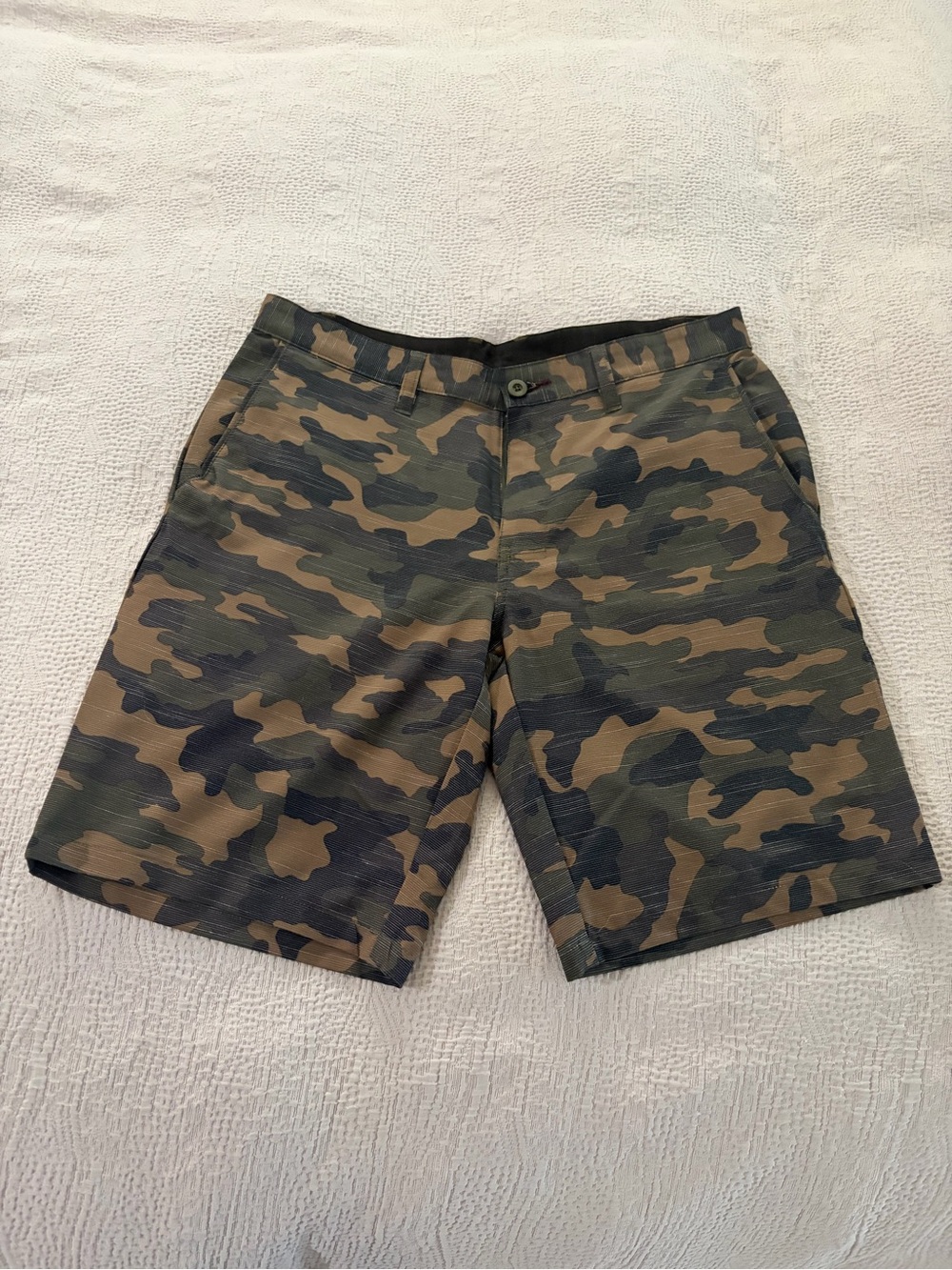 Men's Camo Performance Shorts - Olive/Brown